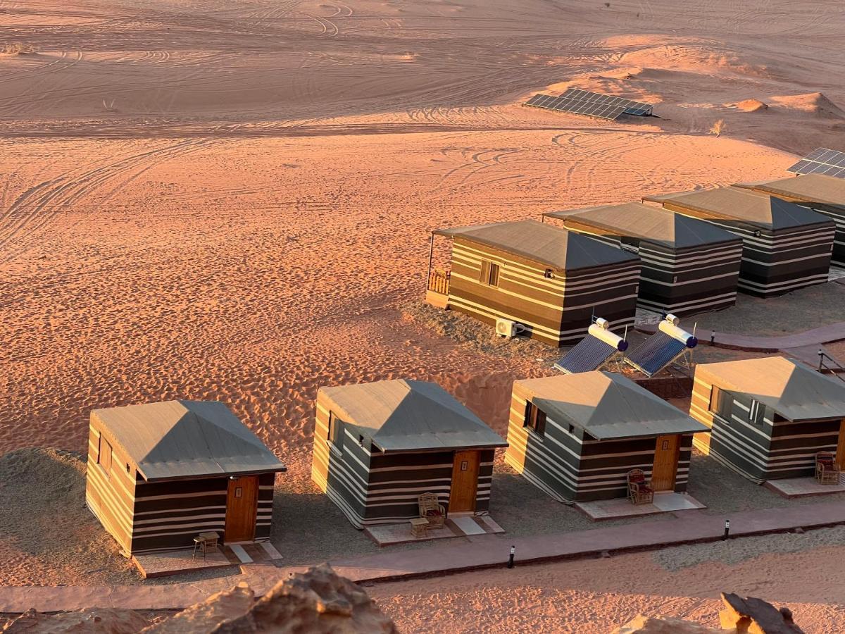 Wadi Rum Eagle Luxury Camp Extérieur photo