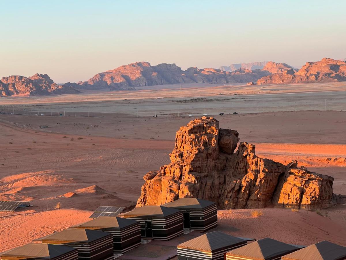 Wadi Rum Eagle Luxury Camp Extérieur photo
