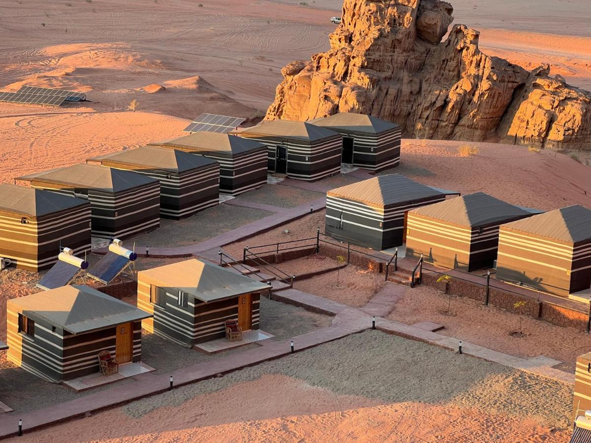 Wadi Rum Eagle Luxury Camp Extérieur photo