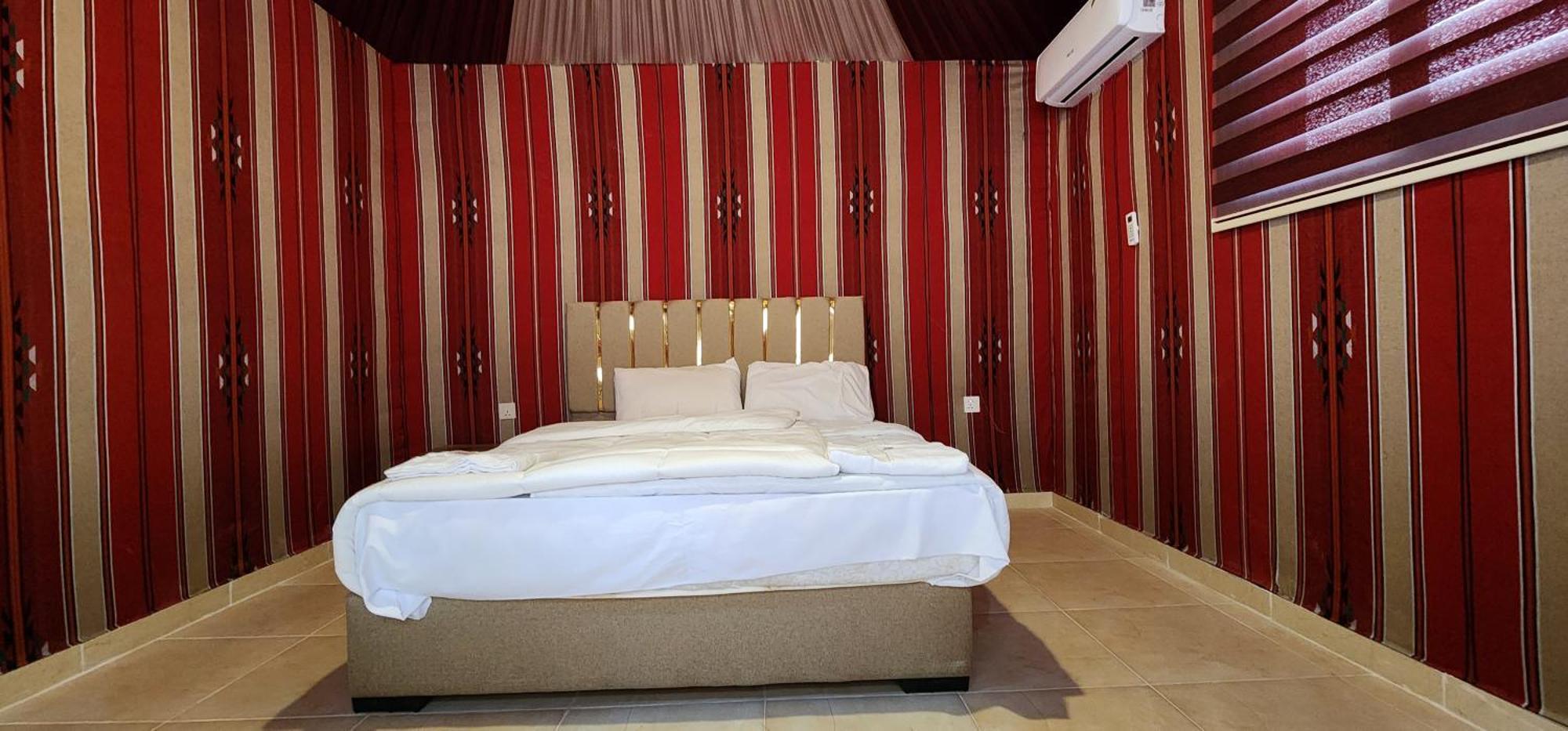 Wadi Rum Eagle Luxury Camp Extérieur photo